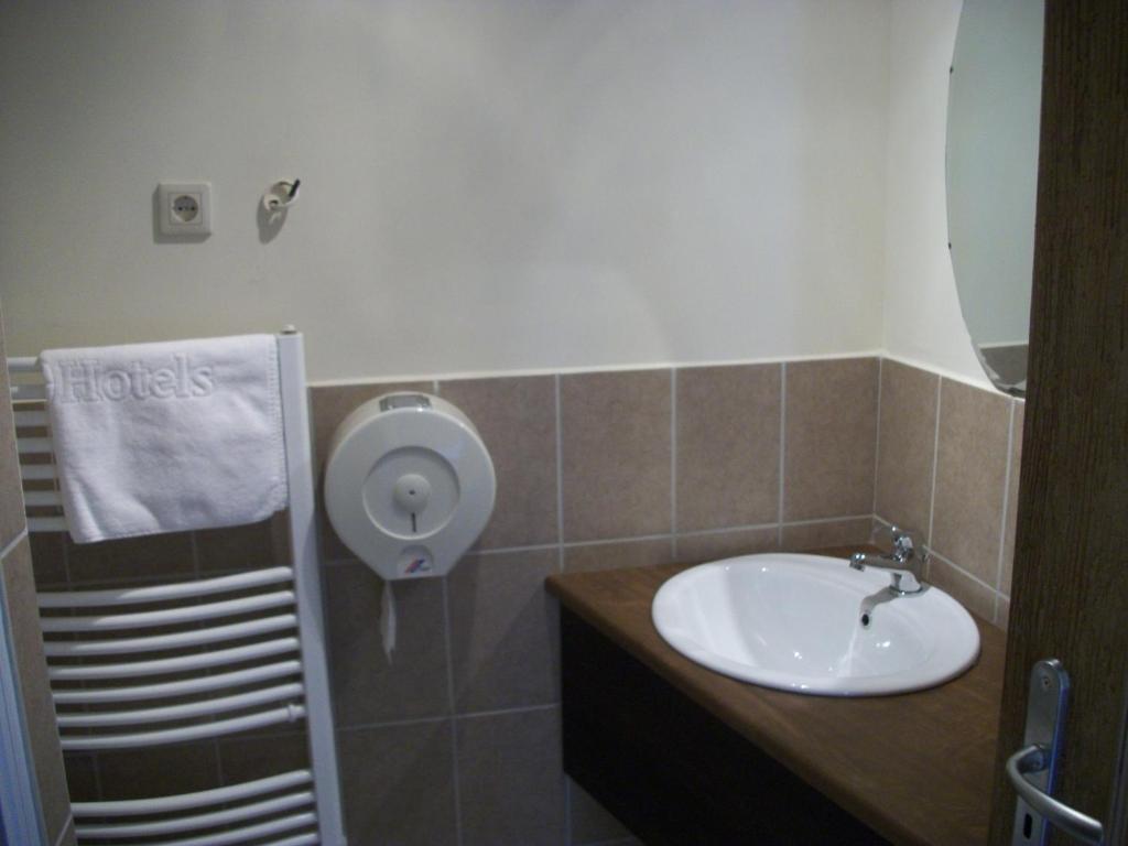 Hotel Viktoria Balatonalmádi 部屋 写真
